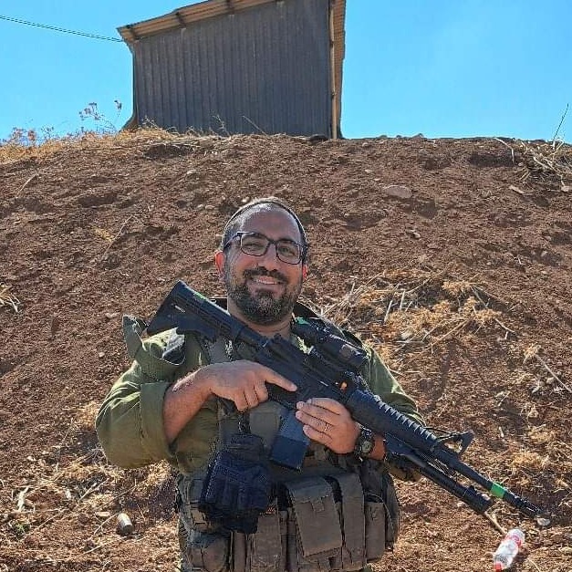 רוני גניזת